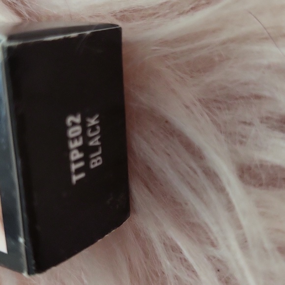 NYX THAT'S THE POINT SUPER EDGY Liquid Eyeliner - Picture 4 of 4